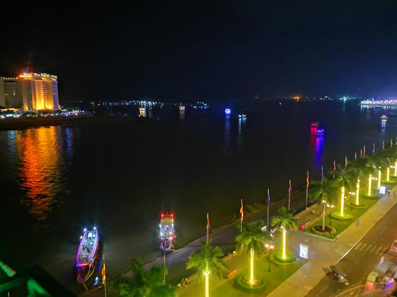 4 Rivers Hotel Phnom Penh Exterior foto